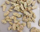 Foto langkah ke 3 dari resep Kue Bawang Gunting.