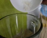 A picture of step 2 of Cookies milk shake.