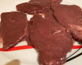 Foto del paso 3 de la receta: Lomo con salsa de vino tinto y fresas