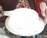 A picture of step 14 of Bouquet cake.