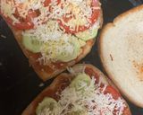 A picture of step 3 of Salsa Veg Sandwich.