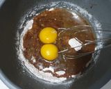 Foto langkah ke 3 dari resep Carrot cake with creamcheese icing.
