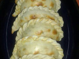 Empanadas de horno con carne cortada a cuchillo