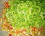 Foto langkah ke 7 dari resep Oseng Pare.