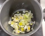 Foto del paso 1 de la receta: Sopa de verduras con fideos y garbanzos