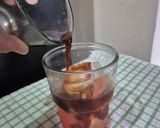 Foto langkah ke 3 dari resep Strawberry Americano.