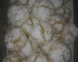 صورة لخطوة 1 من وصفة غريبة السميدة والكوك