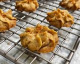 Foto langkah ke 6 dari resep Lotus Biscoff Butter Cookies.
