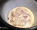 Foto del paso 5 de la receta: Bizcocho Mármol con Cacao Puro y Nata
