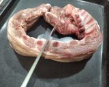 Foto del paso 1 de la receta: Pechito de cerdo al Horno con papas