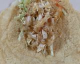 Foto langkah ke 3 dari resep Chicken Tortilla Oat Wrap.