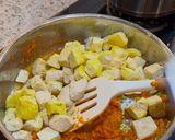Foto langkah ke 3 dari resep Tahu kuning jamur kemangi.