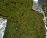पालक पिनव्हील पिज़्ज़ा (Palak Pinwheel pizza recipe in hindi) रेसिपी चरण 3 फोटो