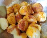 A picture of step 1 of Lasaniya batata.