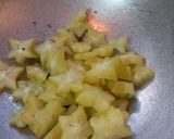 A picture of step 2 of Star Fruit Chutney 😋.