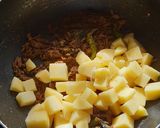 A picture of step 3 of Potato Masala Curry.