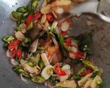 Foto langkah ke 3 dari resep Tumis Ati Ampela & Putih Telur.