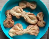 Foto langkah ke 3 dari resep Pangsit goreng pita.