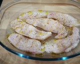 Foto del paso 2 de la receta: Pechugas al horno con zumo de limón 🍋