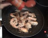 Foto del paso 4 de la receta: Espaguetis con langostinos y atún