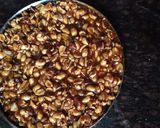 गुड़ और बादाम की चिक्की (gur aur badam ki chikki recipe in Hindi) रेसिपी चरण 3 फोटो