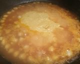 A picture of step 3 of Chickpea and mussel soup with homemade croutons.