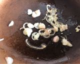 A picture of step 2 of Eatclean / Oatmeal Porridge with Ground Pork, Mushrooms & Soft-Boiled Egg.