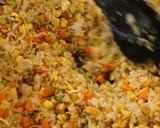 Foto langkah ke 3 dari resep Nasi Goreng Hong Kong.
