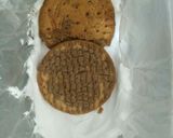 A picture of step 4 of Marie biscuit pudding.