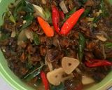 Foto langkah ke 6 dari resep Tumis Remis Saus Tiram.