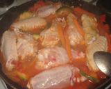 Foto del paso 2 de la receta: Alitas de pollo con verdura