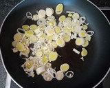 Foto del paso 3 de la receta: Spaghettis con calabacín, puerro y champiñones