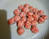 Foto langkah ke 1 dari resep 46. MPASI Bola-bola daging santan kuning.