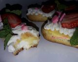 Foto langkah ke 9 dari resep Eclair Strawberry.