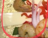 A picture of step 2 of Easy Shrimp and Veggies Toast.