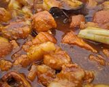 Foto langkah ke 4 dari resep Babi Kecap Bali.