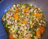 Foto del paso 2 de la receta: Fideuá con verduras y lomo de cerdo