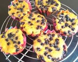 A picture of step 7 of Choco Chips Avocado Muffins.