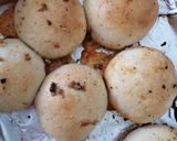A picture of step 11 of Pizza bombs.