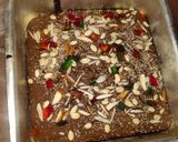 A picture of step 4 of Mix Biscuits Cake.