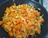Une image de l'étape 1 de Patate douce tikka massala.