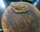 A picture of step 8 of Colourful Mat Ghujiya.
