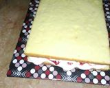 A picture of step 5 of Strawberries cake.