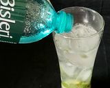A picture of step 3 of Gondhoraj Lemon Mint Virgin Mojito.