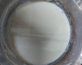 A picture of step 1 of Almonds custard sharbat.