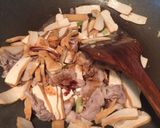 肉片炒豆干的食譜步驟3照片