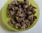 Foto langkah ke 2 dari resep Oseng Pedas Ati Ampela.