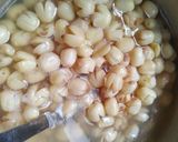 Hình bước làm 1 của món Chè khoai môn hạt sen