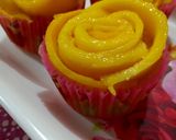 A picture of step 1 of Mango flower cup cakes.