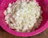 A picture of step 1 of French Onion Soup.